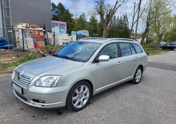 toyota avensis łódź Toyota Avensis cena 9900 przebieg: 267000, rok produkcji 2004 z Łódź